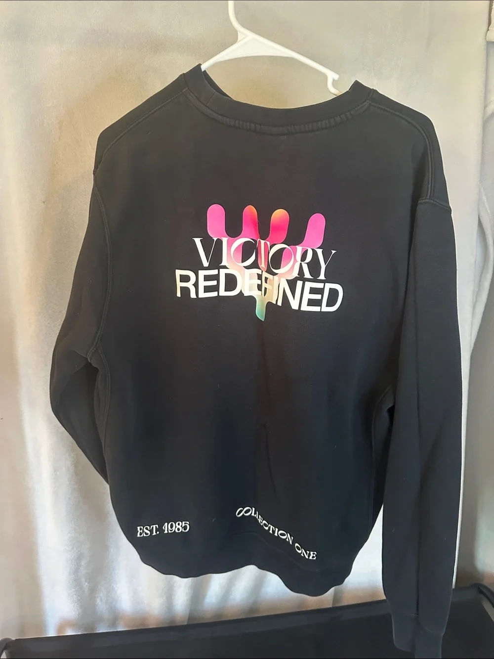 Nike Black Crewneck Sweatshirt - Minimal Athletic Style